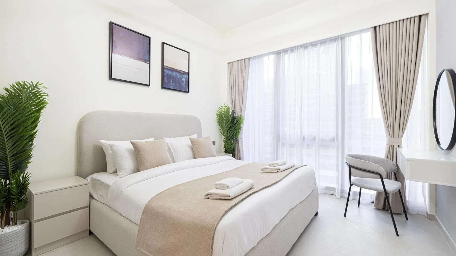 Grande Apartment 1 Bedroom With Amazing Pool, Gym And Location Dubai